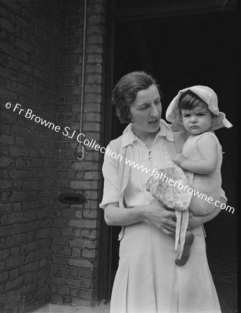 NORA AMBROSE WITH DAUGHTER